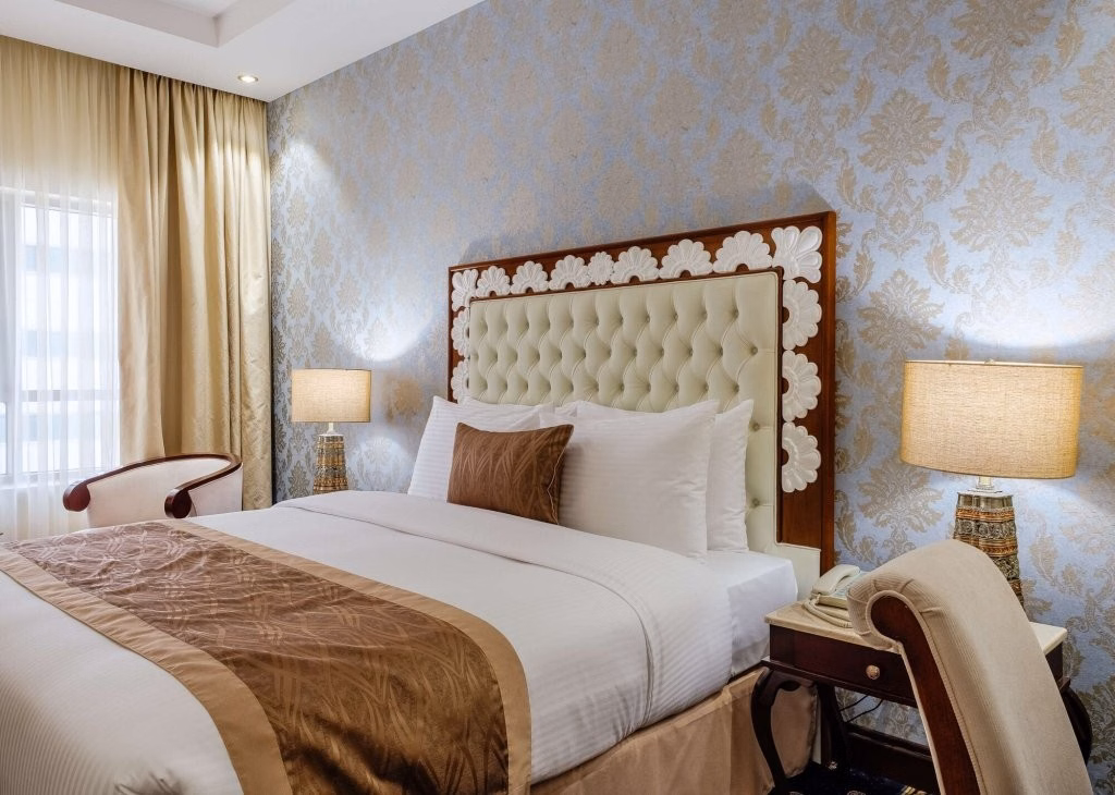 Crystal Plaza Al Majaz Hotel