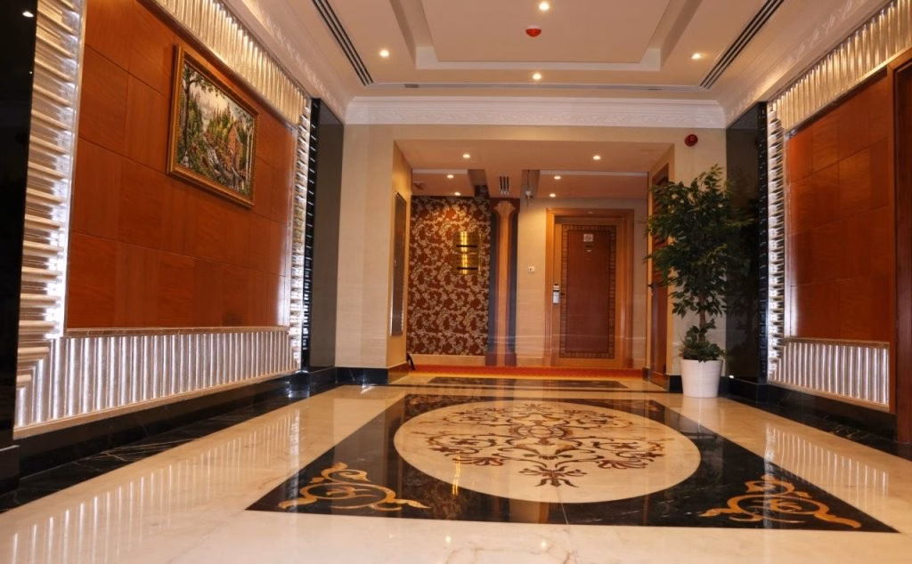 Red Castle Hotel