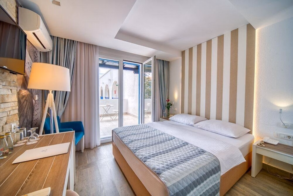 Aleksandar Hotel