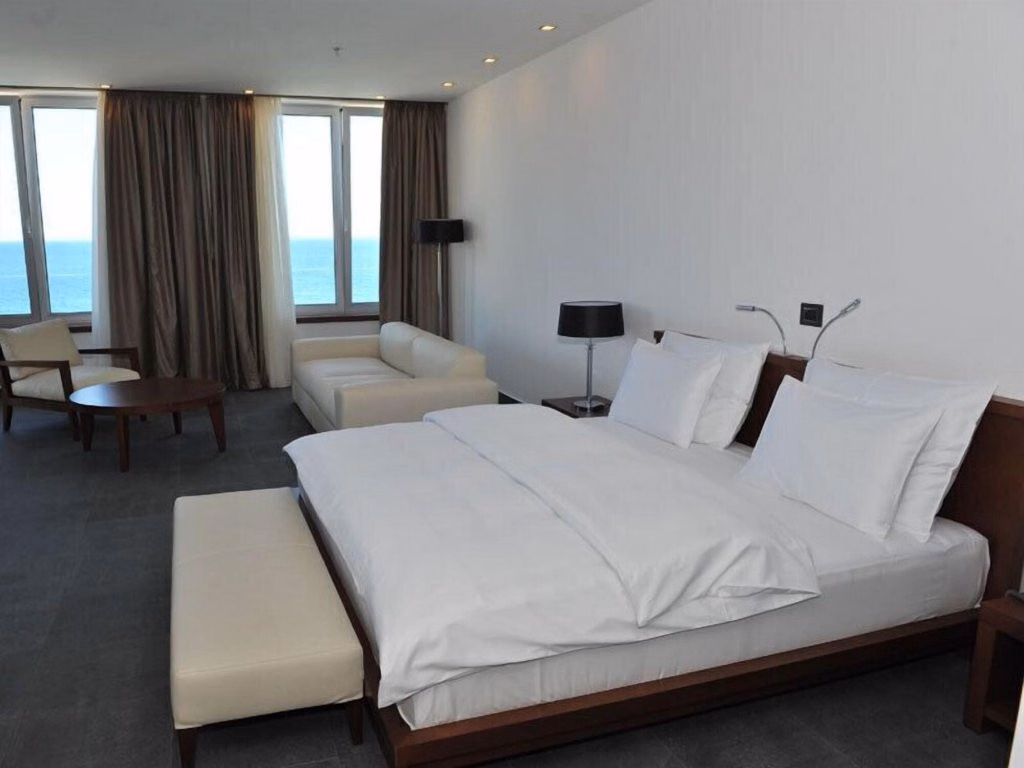 Avala Resort & Villas