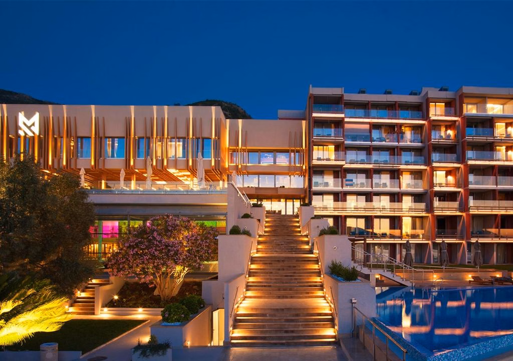 Maestral Resort & Casino