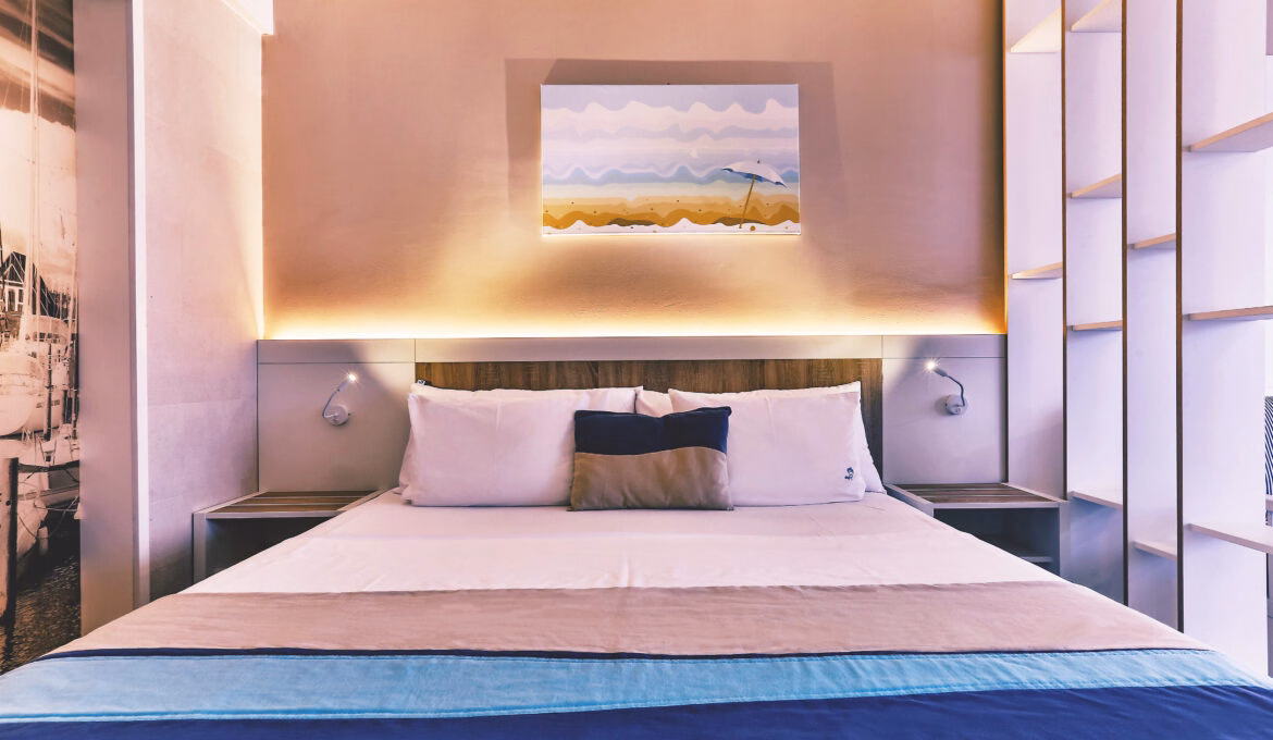 Carine hotel Delfin