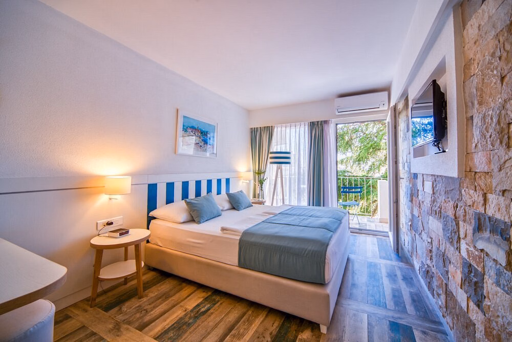 Castellastva Hotel