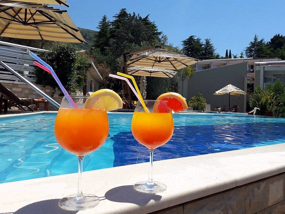 Castellastva Hotel