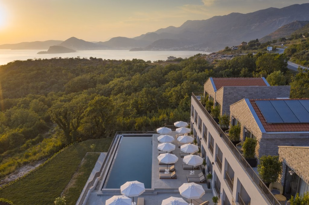 Vivid Blue Serenity Resort Hotel
