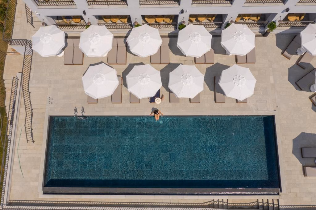 Vivid Blue Serenity Resort Hotel
