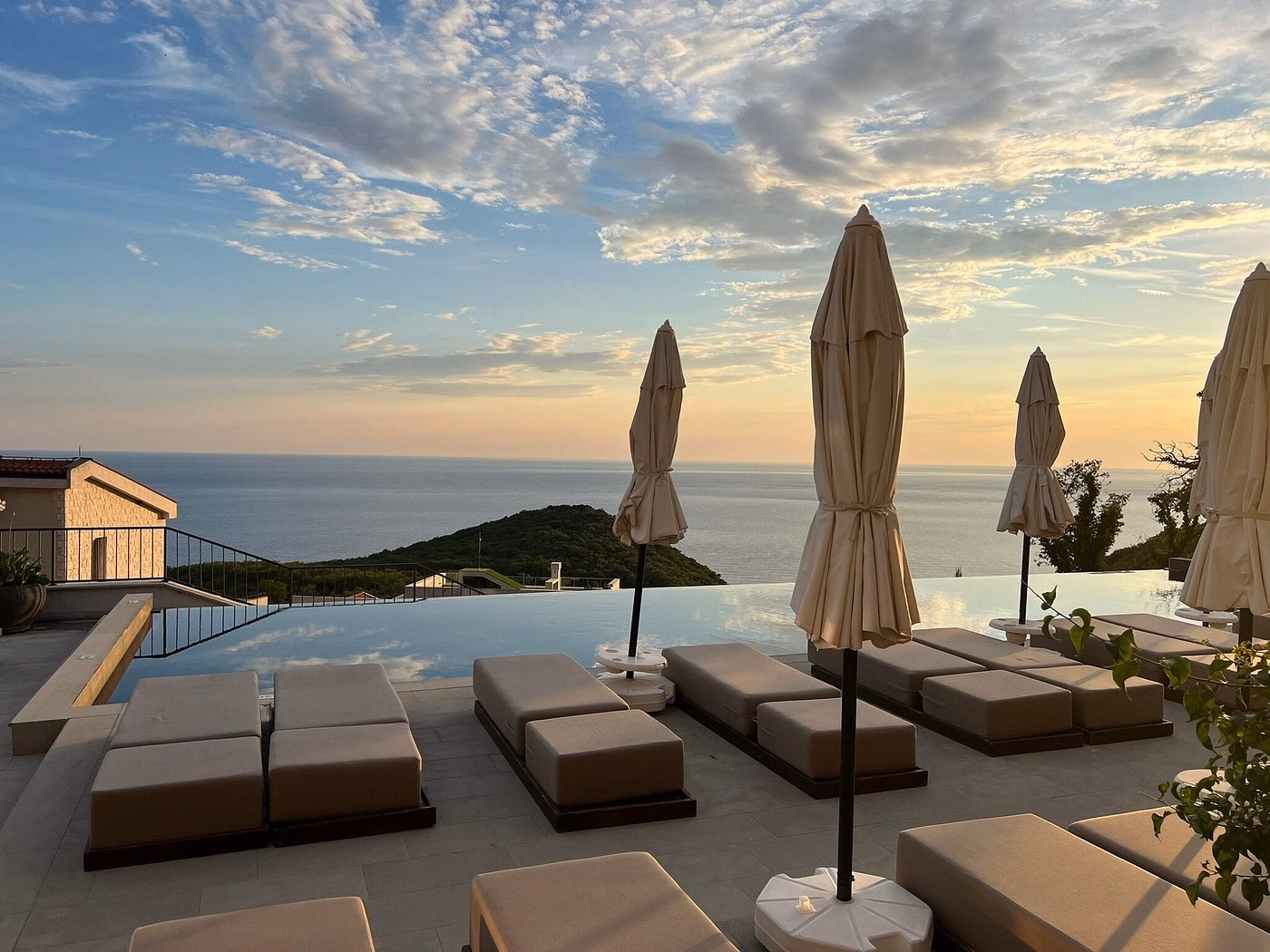 Vivid Blue Serenity Resort Hotel