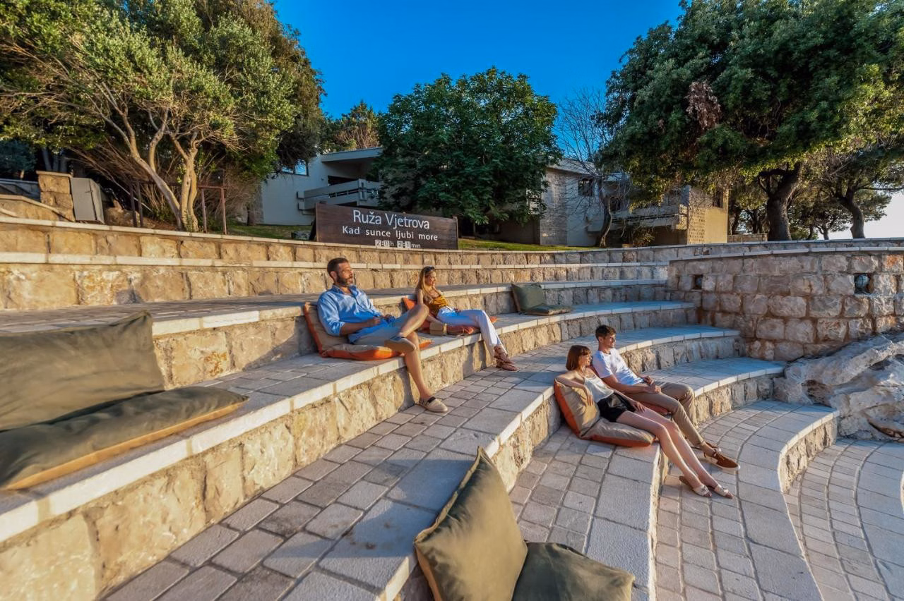 Ruza Vjetrova - Wind Rose Hotel