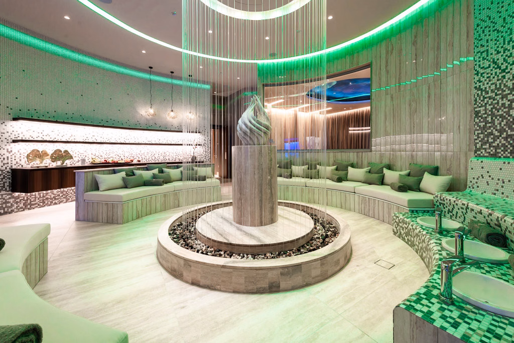 Adams Beach Hotel & Spa