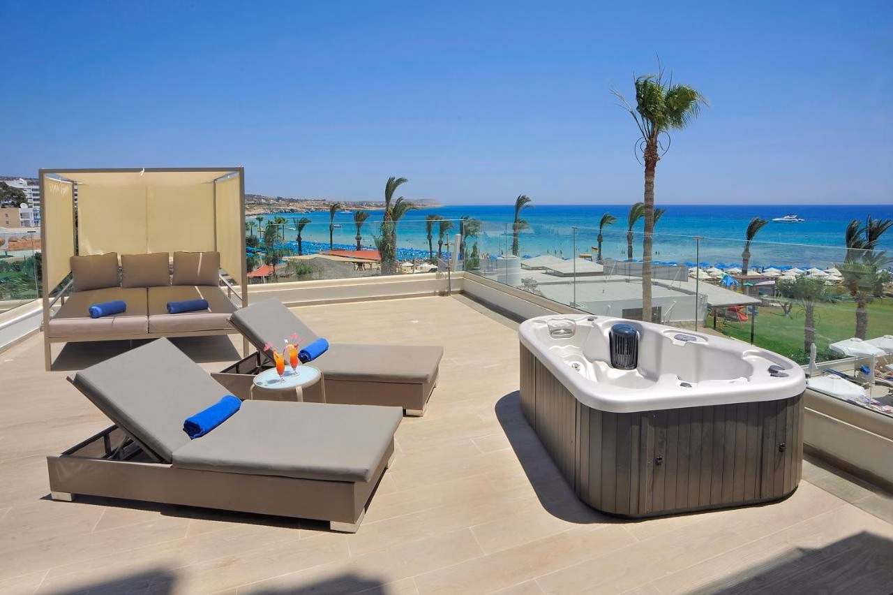 Nelia Beach Hotel