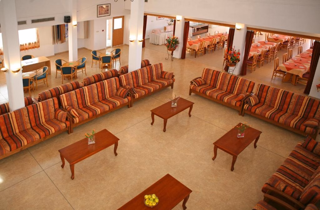 Corallia Beach Hotel Apartments