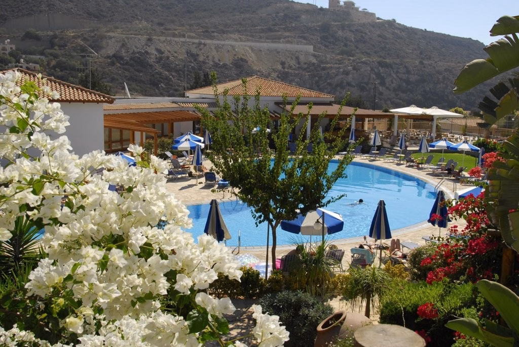Hylatio Tourist Village