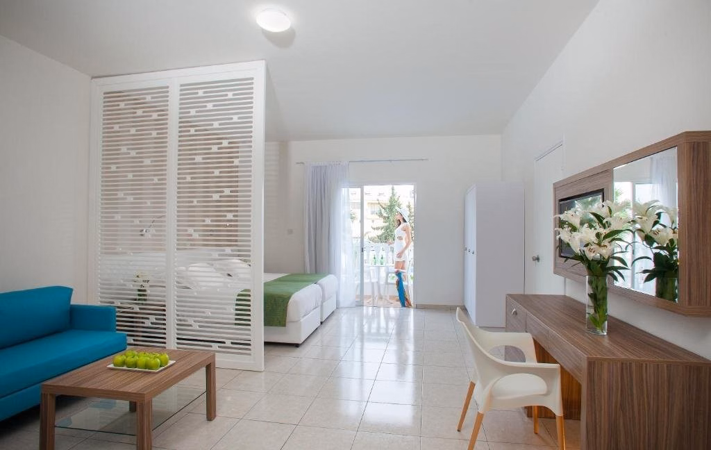 Princessa Vera Hotel Apartments