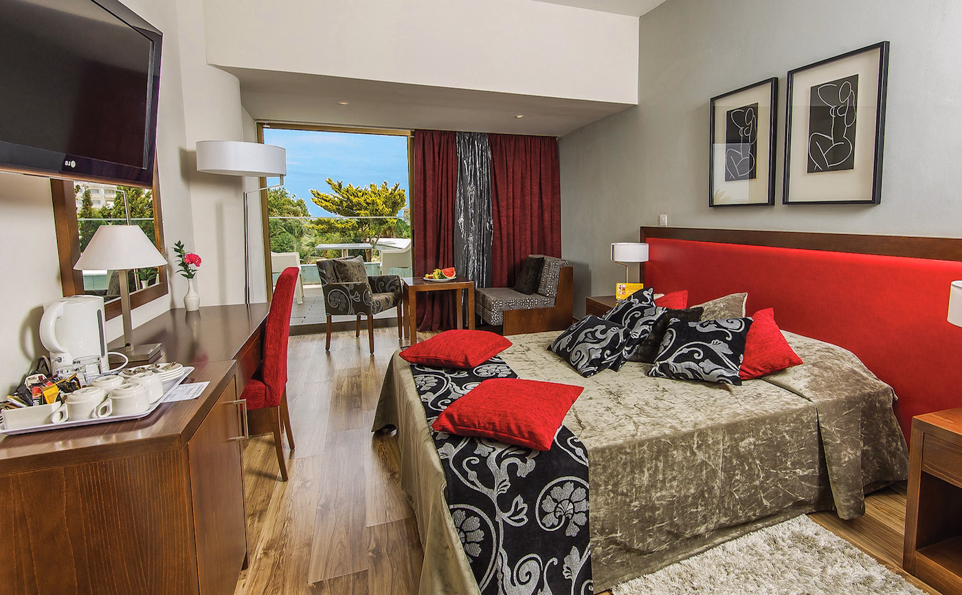 Crystal Springs Beach Hotel