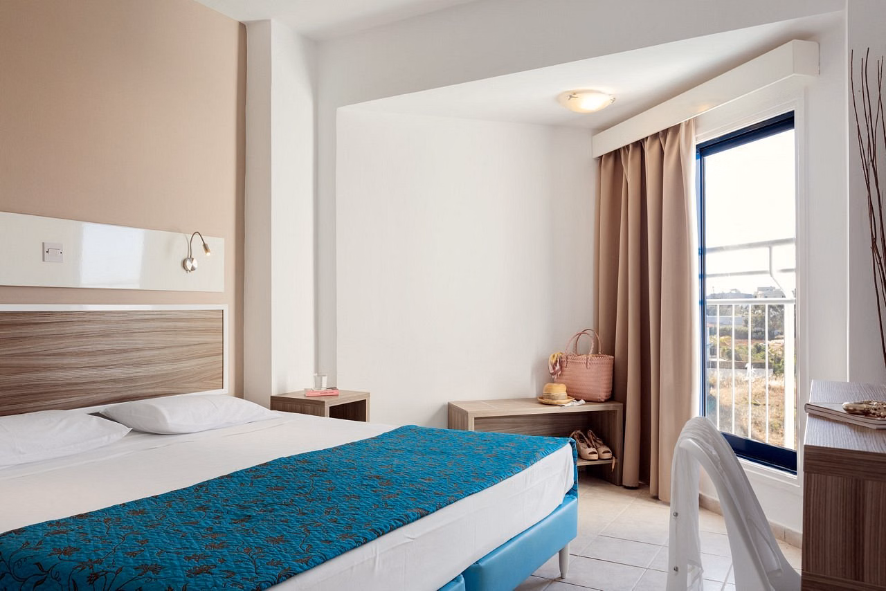 Lantiana Gardens ApartHotel
