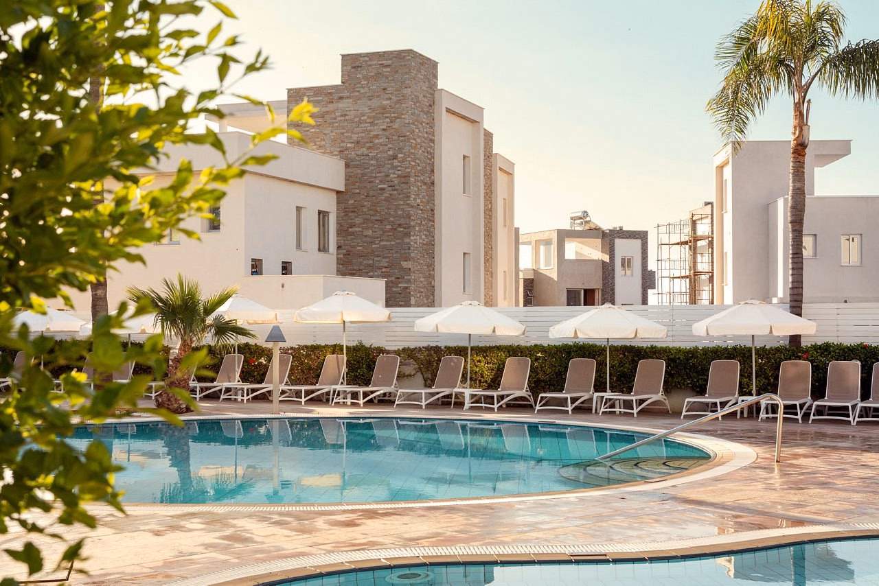 Lantiana Gardens ApartHotel