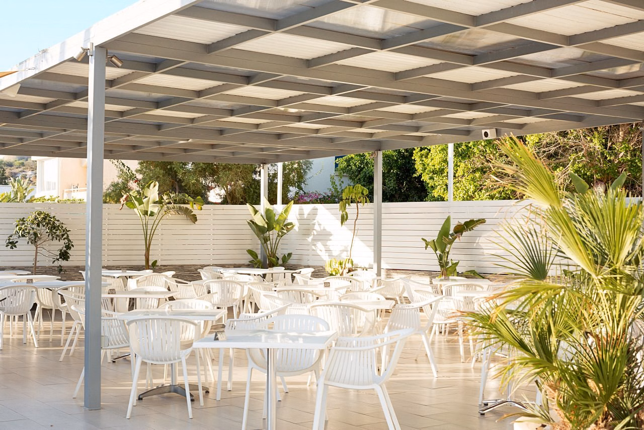 Lantiana Gardens ApartHotel