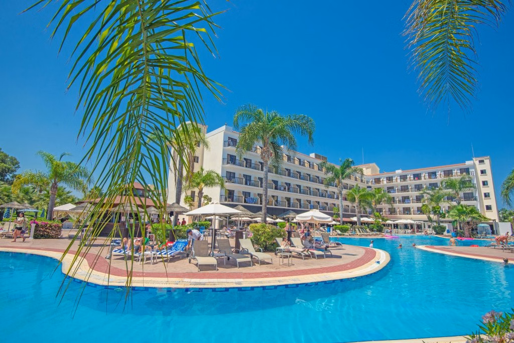 Tsokkos Gardens Hotel & Apartments
