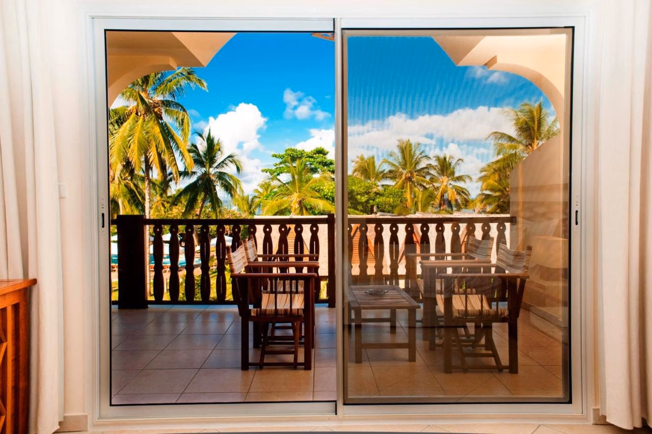 Royal Beach Hotel