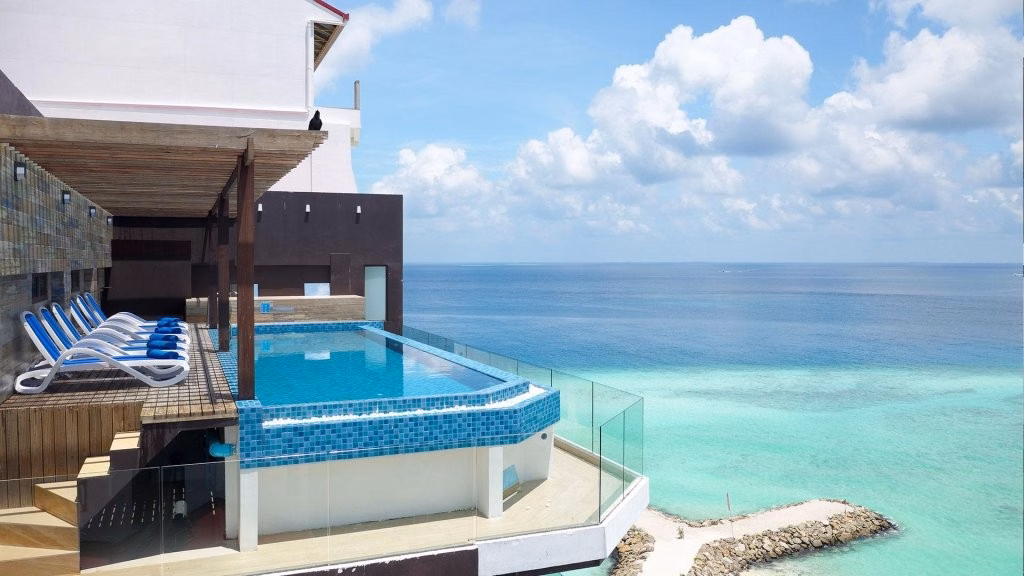 Arena Beach Hotel