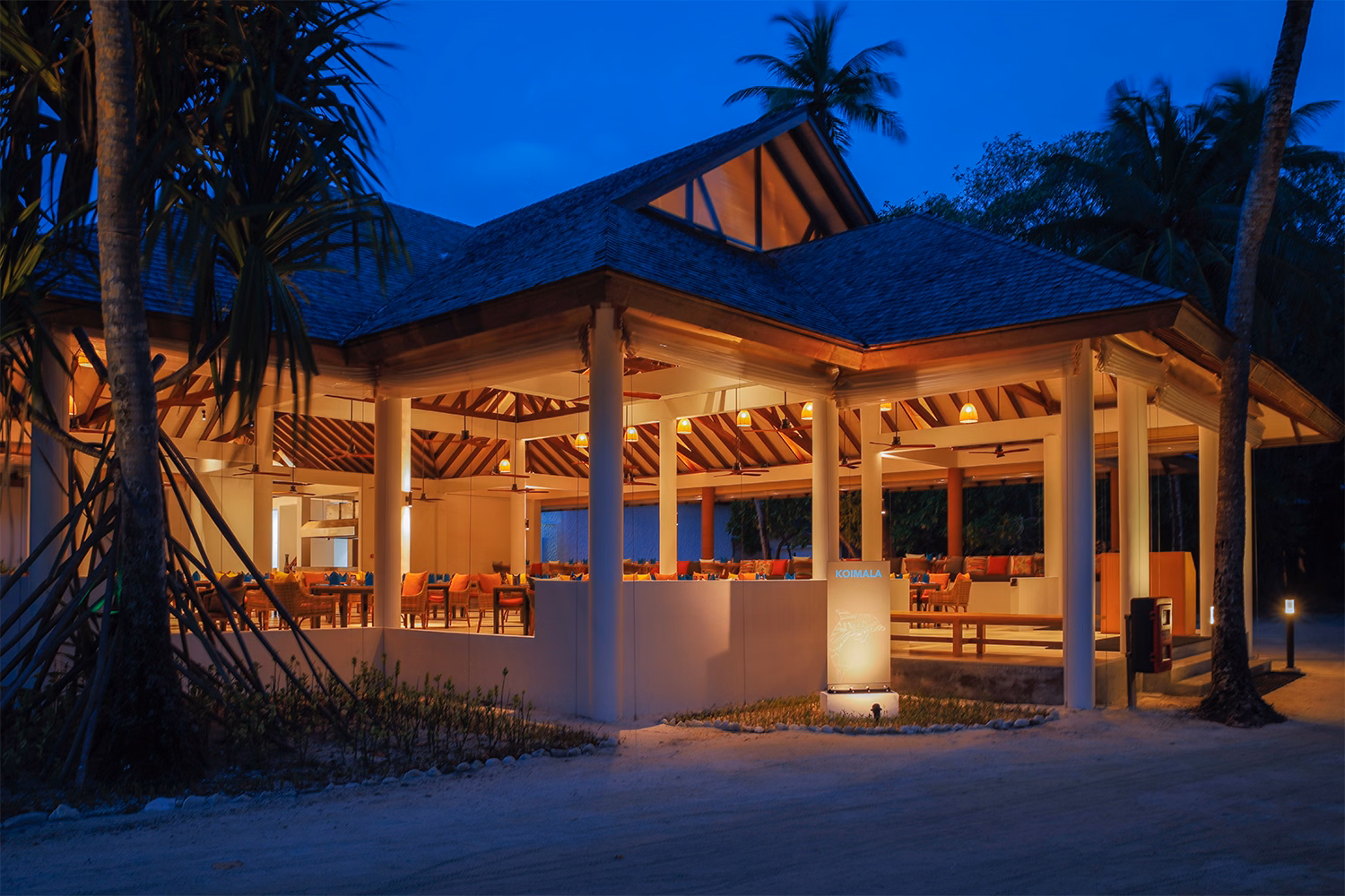 Cinnamon Dhonveli Maldives