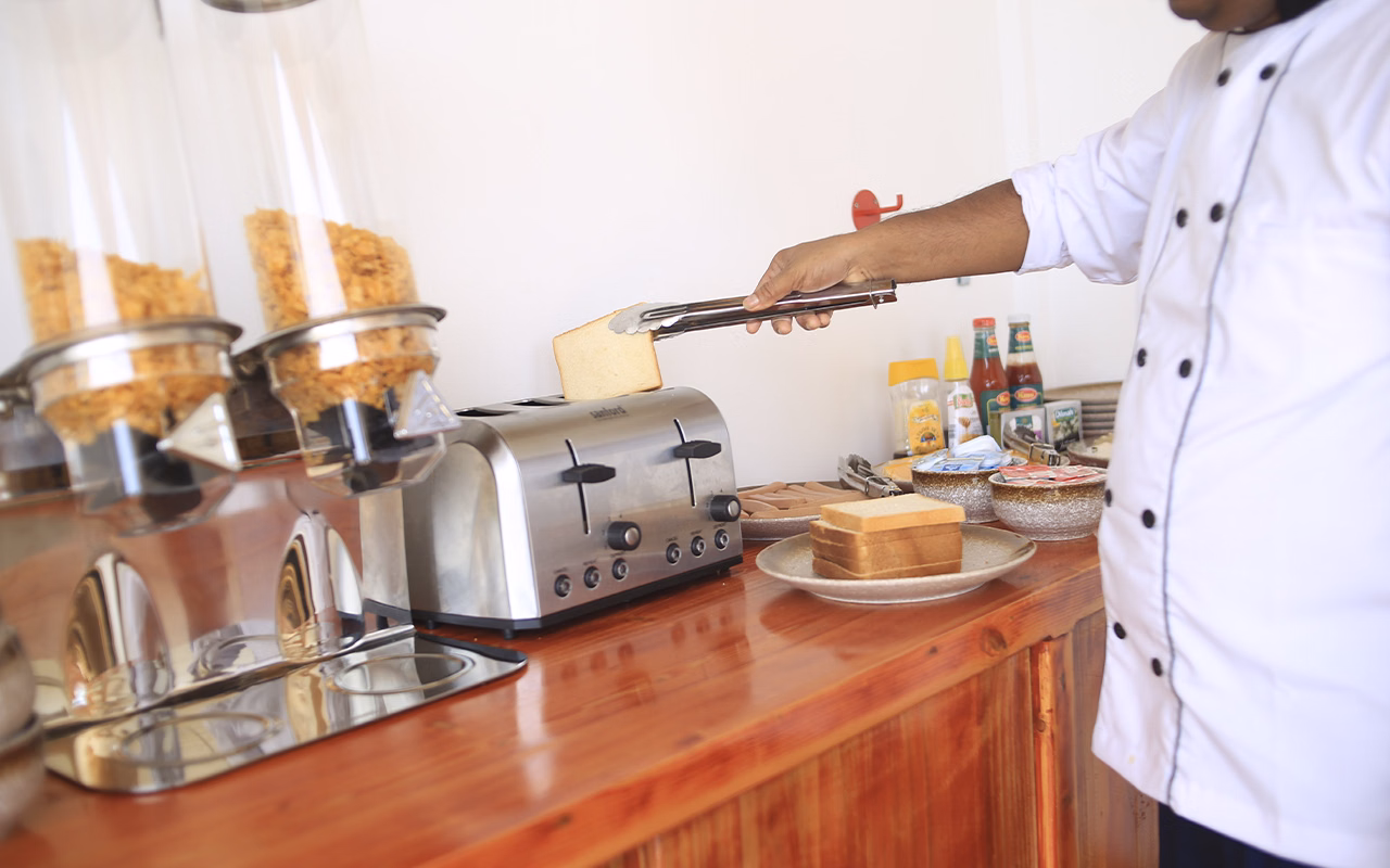 Perla Dhangethi Hotel
