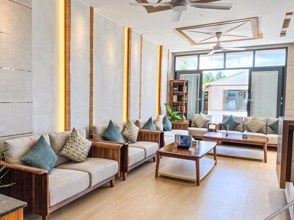 Triton Prestige Seaview and Spa