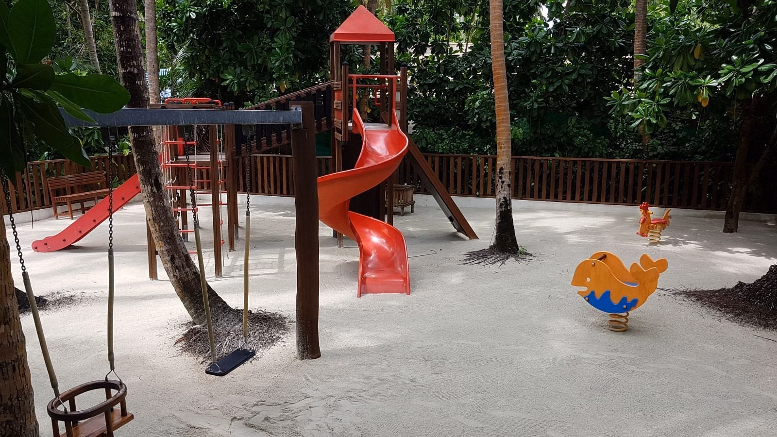 Vilamendhoo Island Resort & Spa