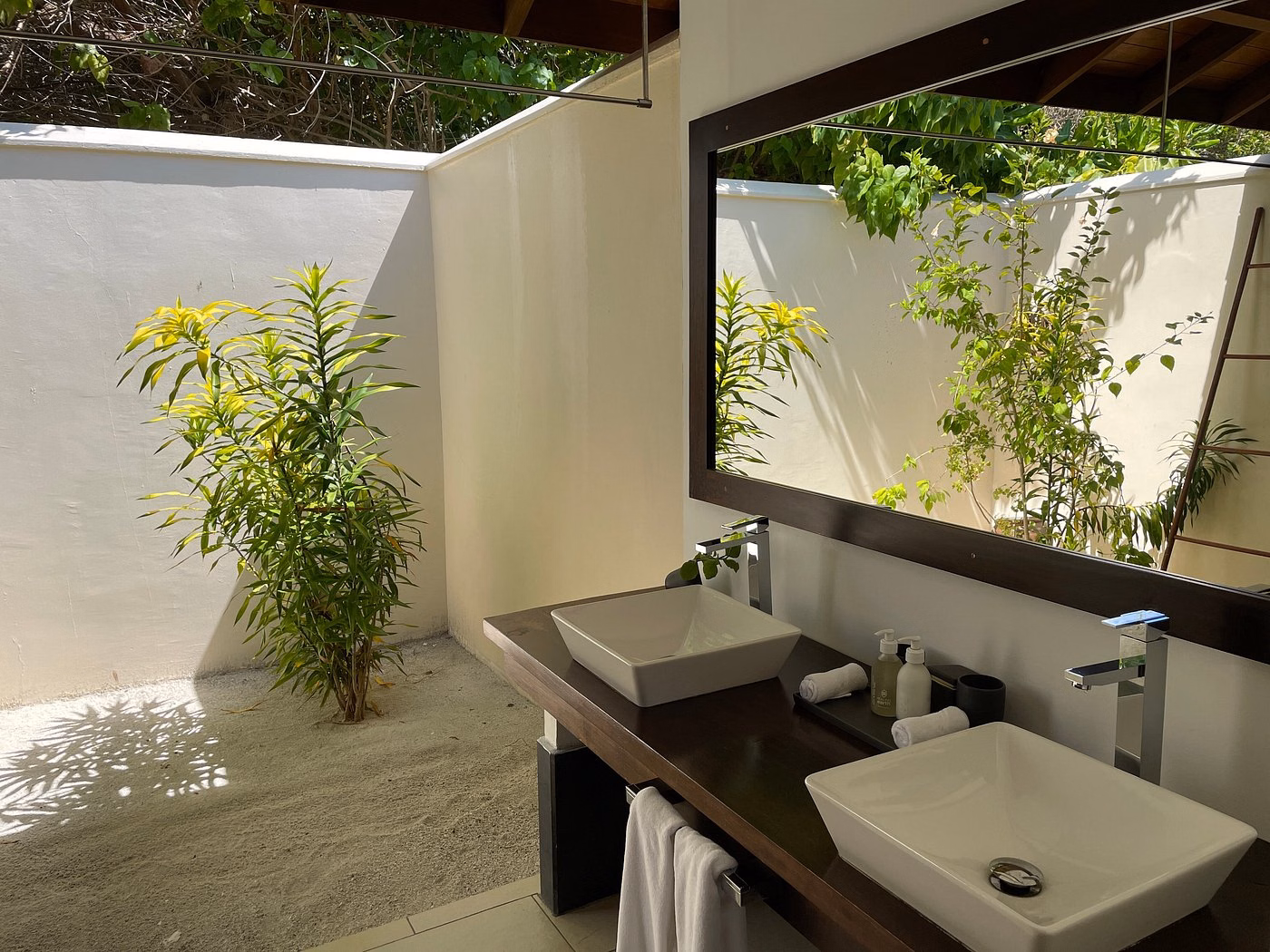 Vilamendhoo Island Resort & Spa