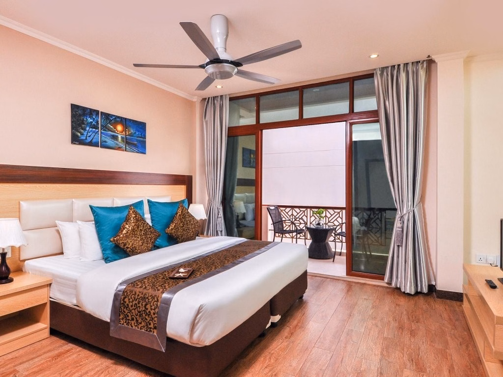 Triton Beach Hotel & Spa