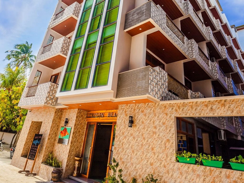 Triton Beach Hotel & Spa