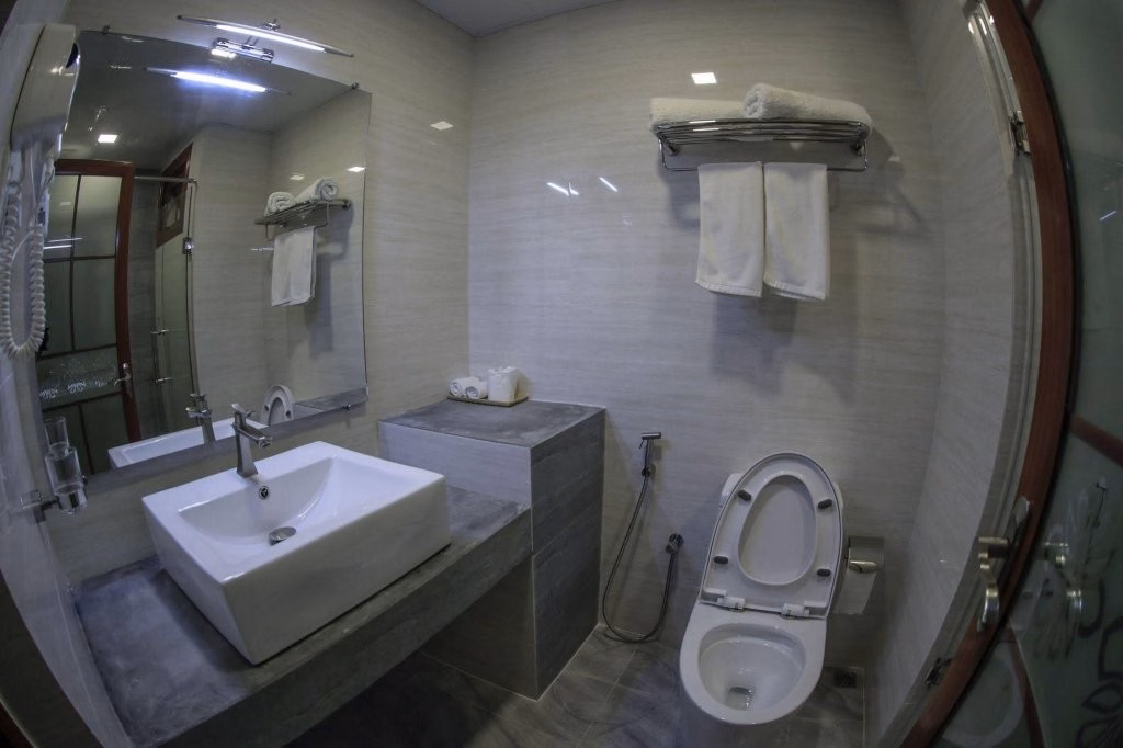 Triton Beach Hotel & Spa