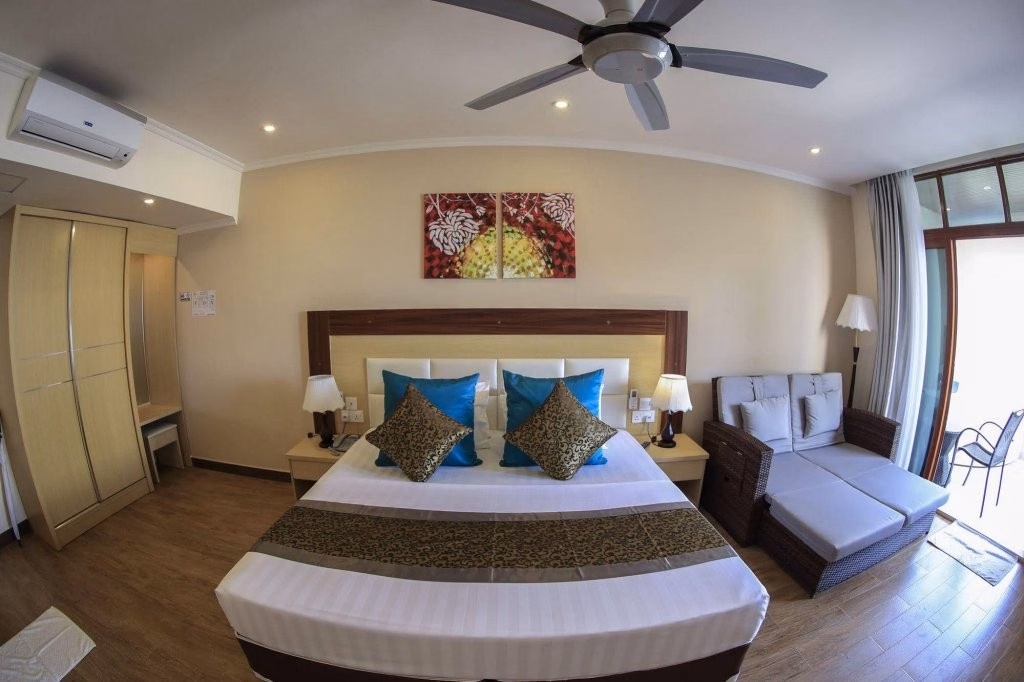 Triton Beach Hotel & Spa