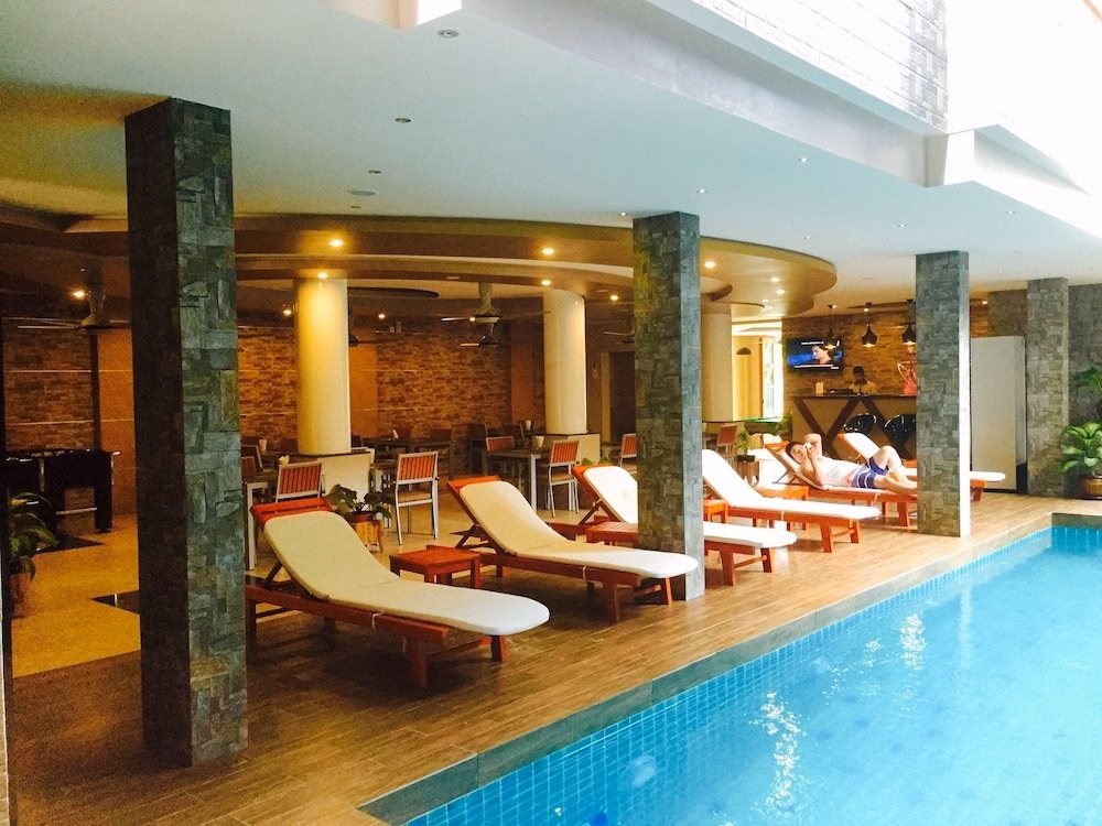 Triton Beach Hotel & Spa