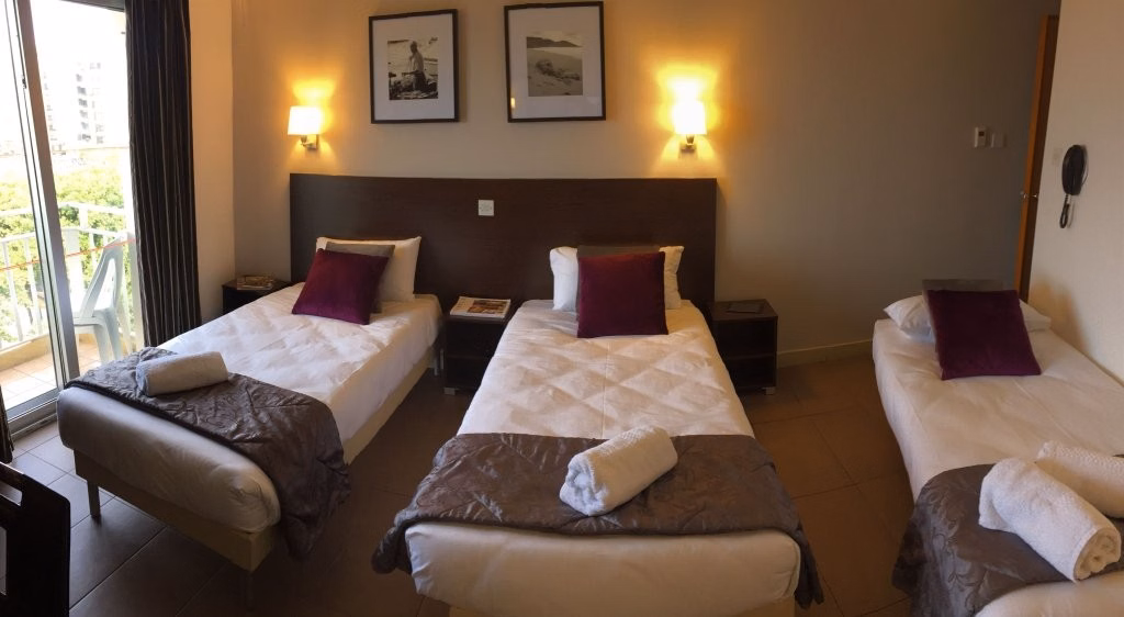 Carlton Hotel