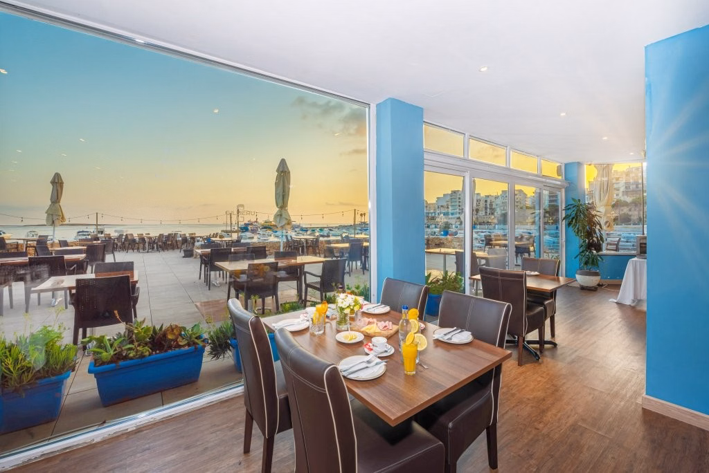 Gillieru Harbour Hotel