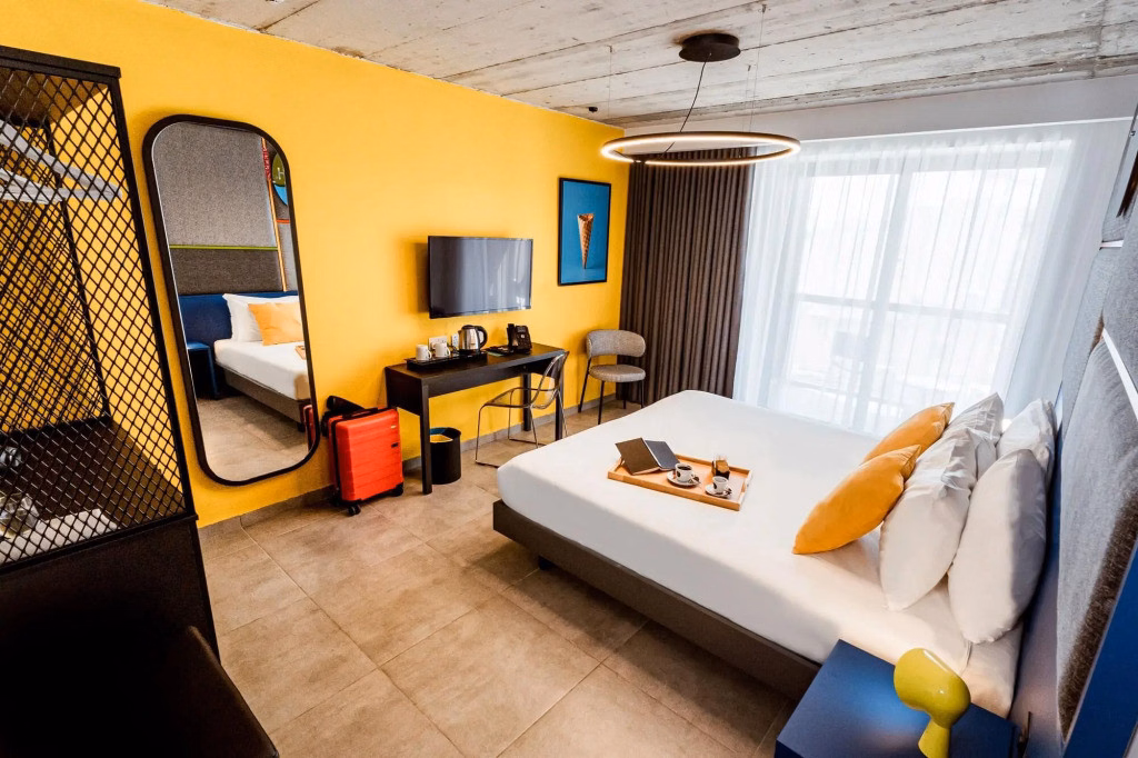 IKYK Hotel - IK Collection