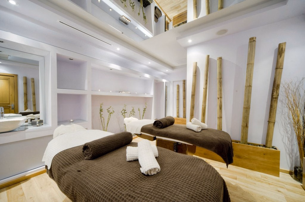 Marina Hotel Corinthia Beach Resort