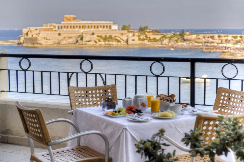 Marina Hotel Corinthia Beach Resort