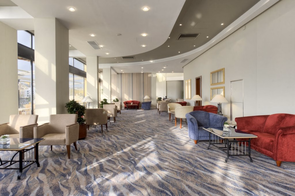 Marina Hotel Corinthia Beach Resort