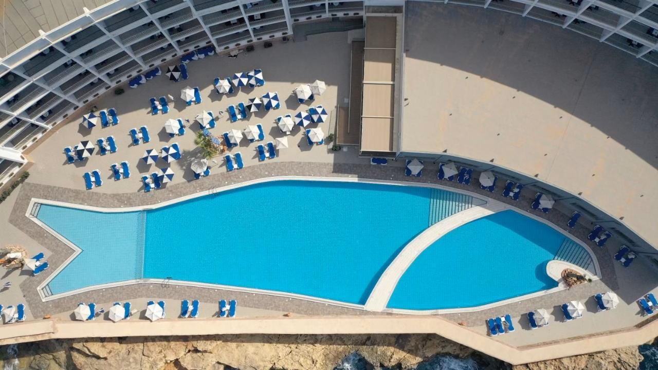 Paradise Bay Resort