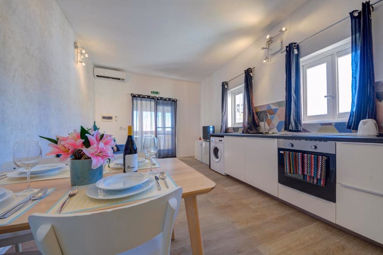 Tritoni Harbour Suites