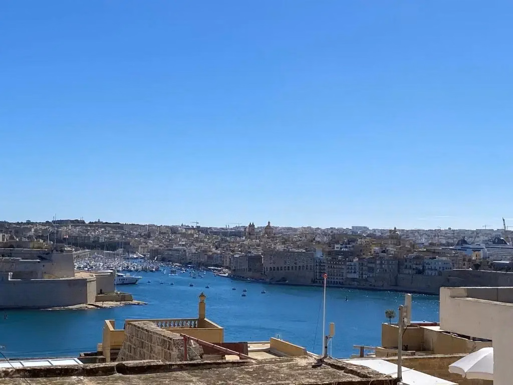 Tritoni Harbour Suites