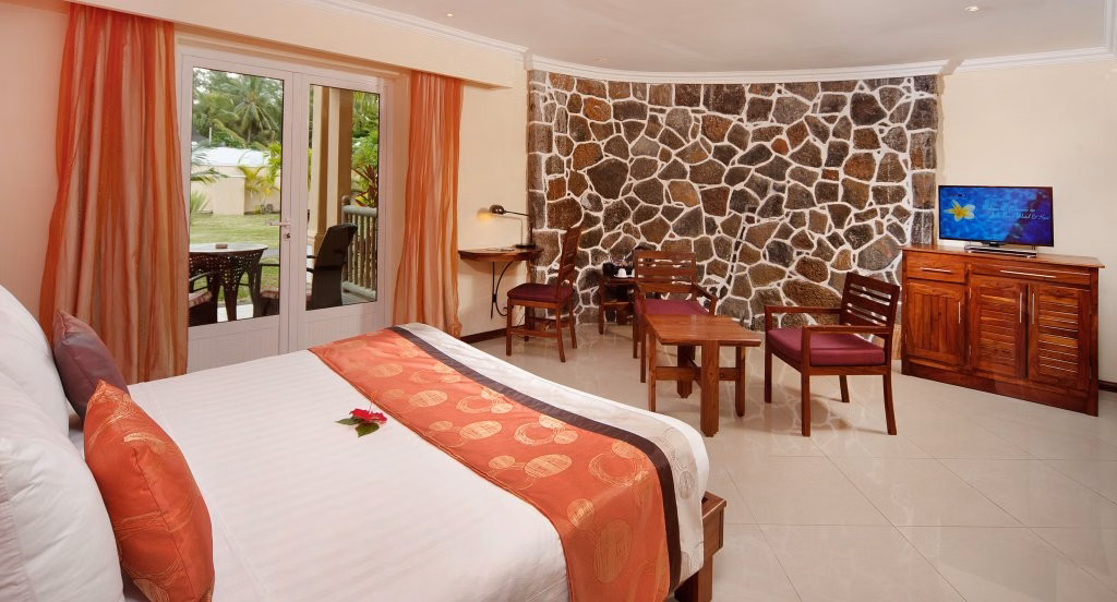 Jalsa Beach Hotel & Spa