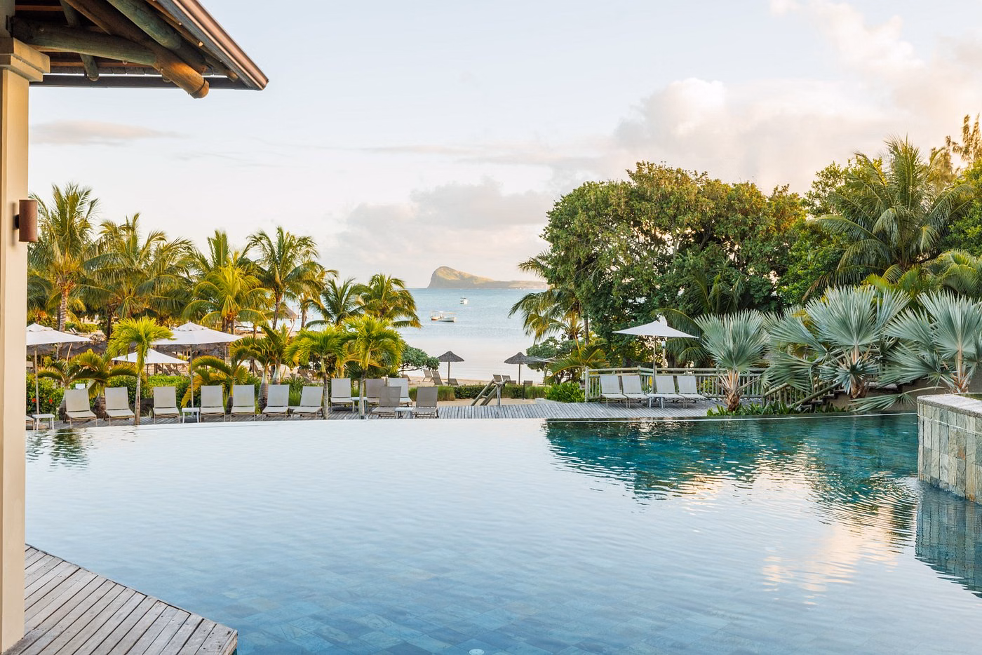 Zilwa Attitude Resort