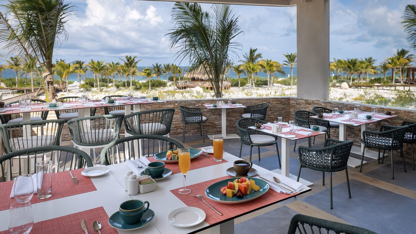 Catalonia Grand Costa Mujeres All Suites & Spa