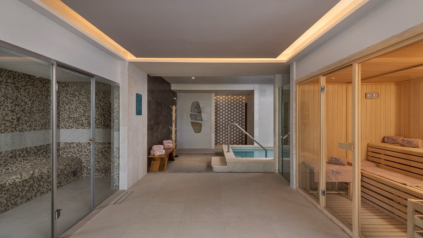 Catalonia Grand Costa Mujeres All Suites & Spa