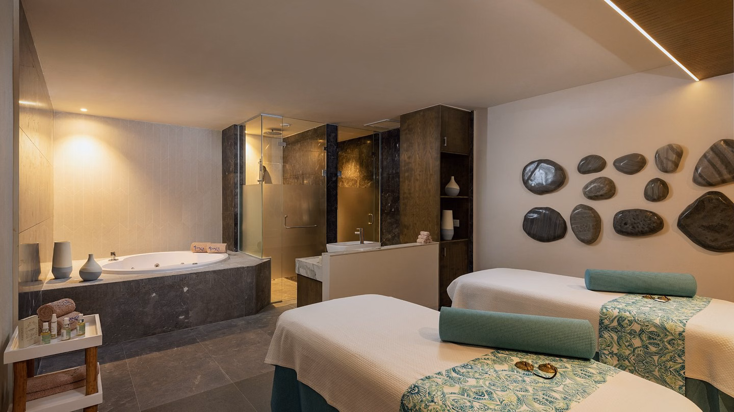 Catalonia Grand Costa Mujeres All Suites & Spa