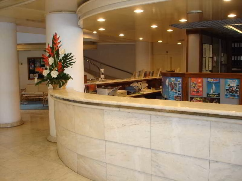 Next Hotel