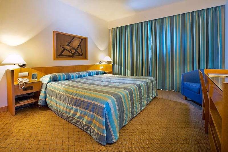 Next Hotel